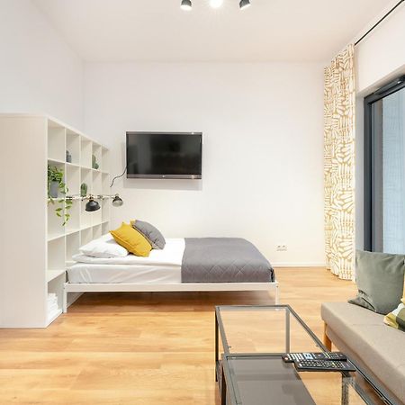 Cozy Studio With Balcony And Free Garage By Noclegi Renters Poznan Bagian luar foto