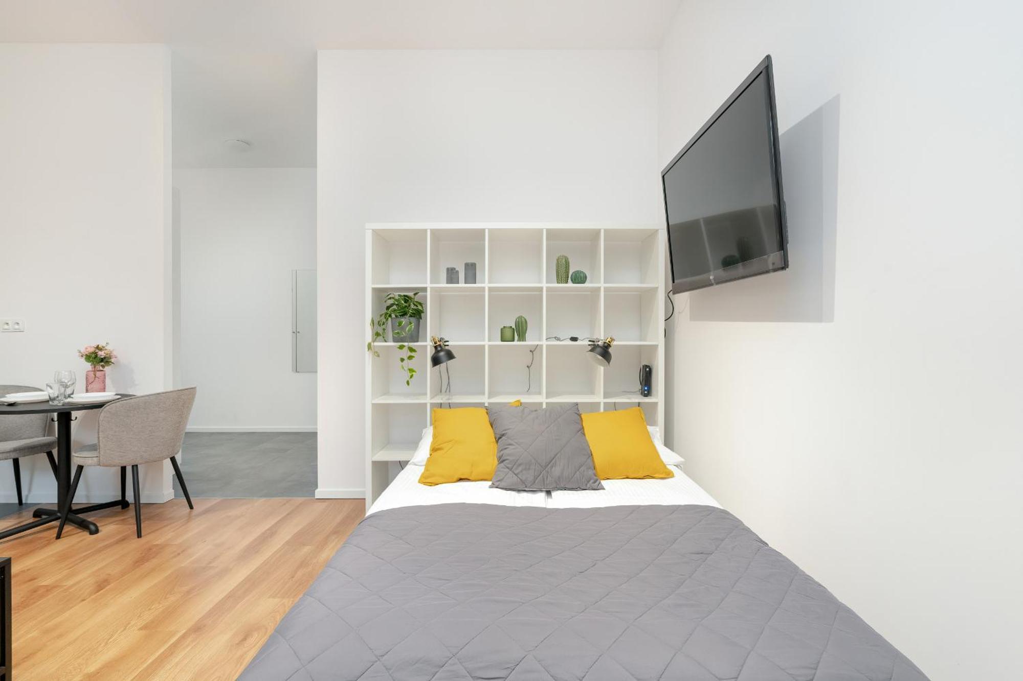 Cozy Studio With Balcony And Free Garage By Noclegi Renters Poznan Bagian luar foto